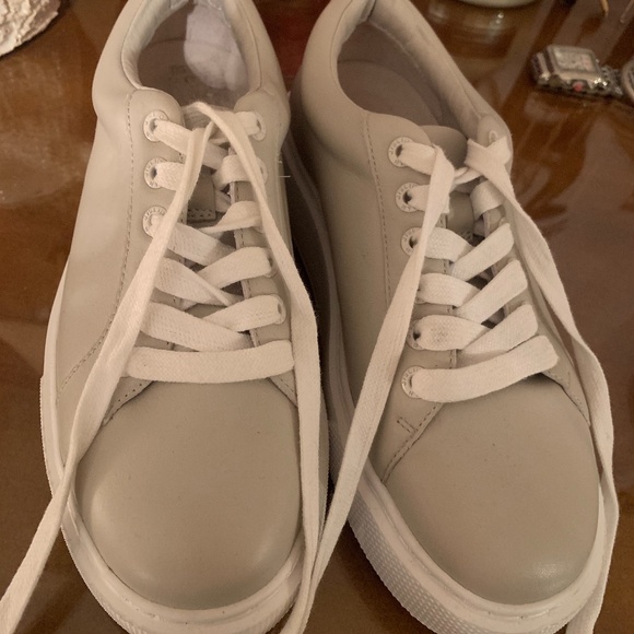 J/Slides Sand Leather Platform Sneaker - SIZE 6M - Picture 2 of 5